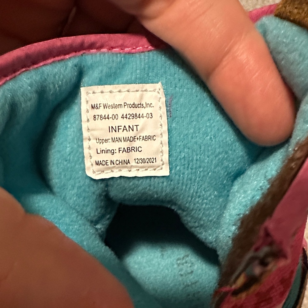 Baby Boot Slippers - Picture 2 of 5